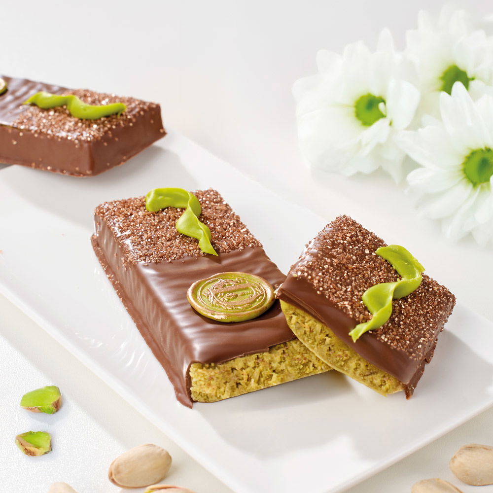 Dub-Vollmilchschokolade mit Pistaziencreme und geröstetem Kadayif