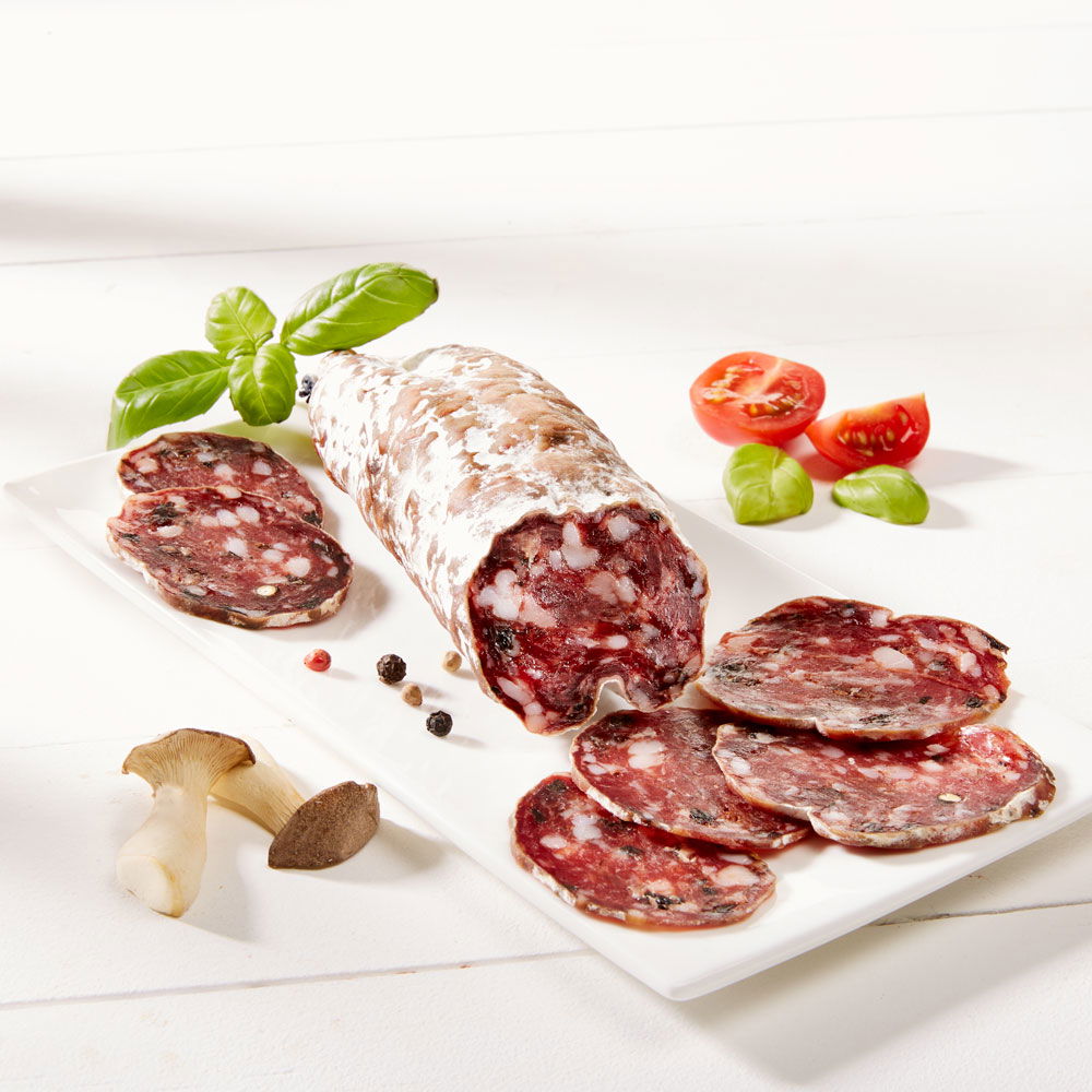 Französische Schweinesalami mit Steinpilzen, im Stück