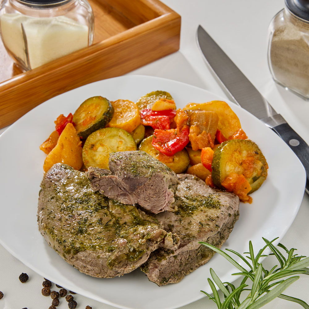WILDHÜTERS Frisches Wildschwein-Steak aus der Keule, mit Kräuterbutter