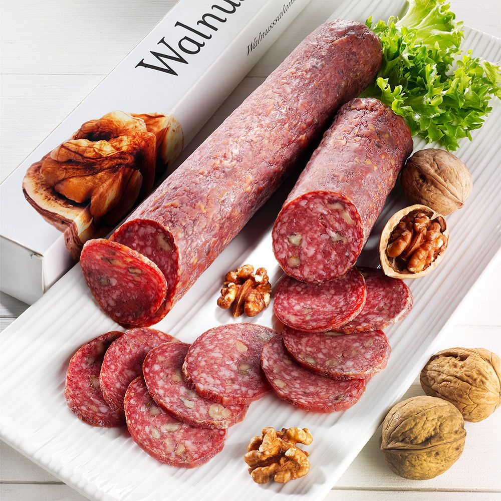 Walnusssalami, im Stück