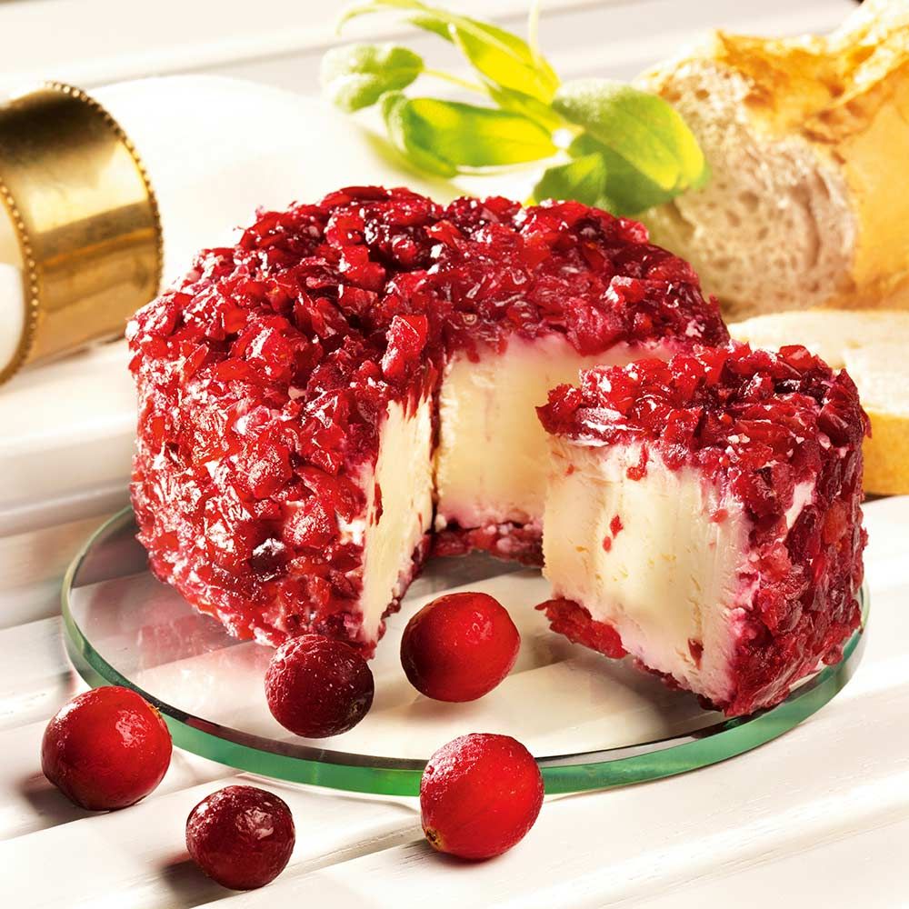 Käse Brillat Savarin Cranberry aus dem Burgund, im Stück