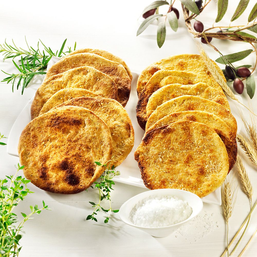 Tortas Ines Rosales mit Rosmarin und Thymian