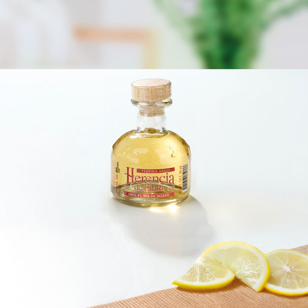 Tequila Herencia de Plata Añejo