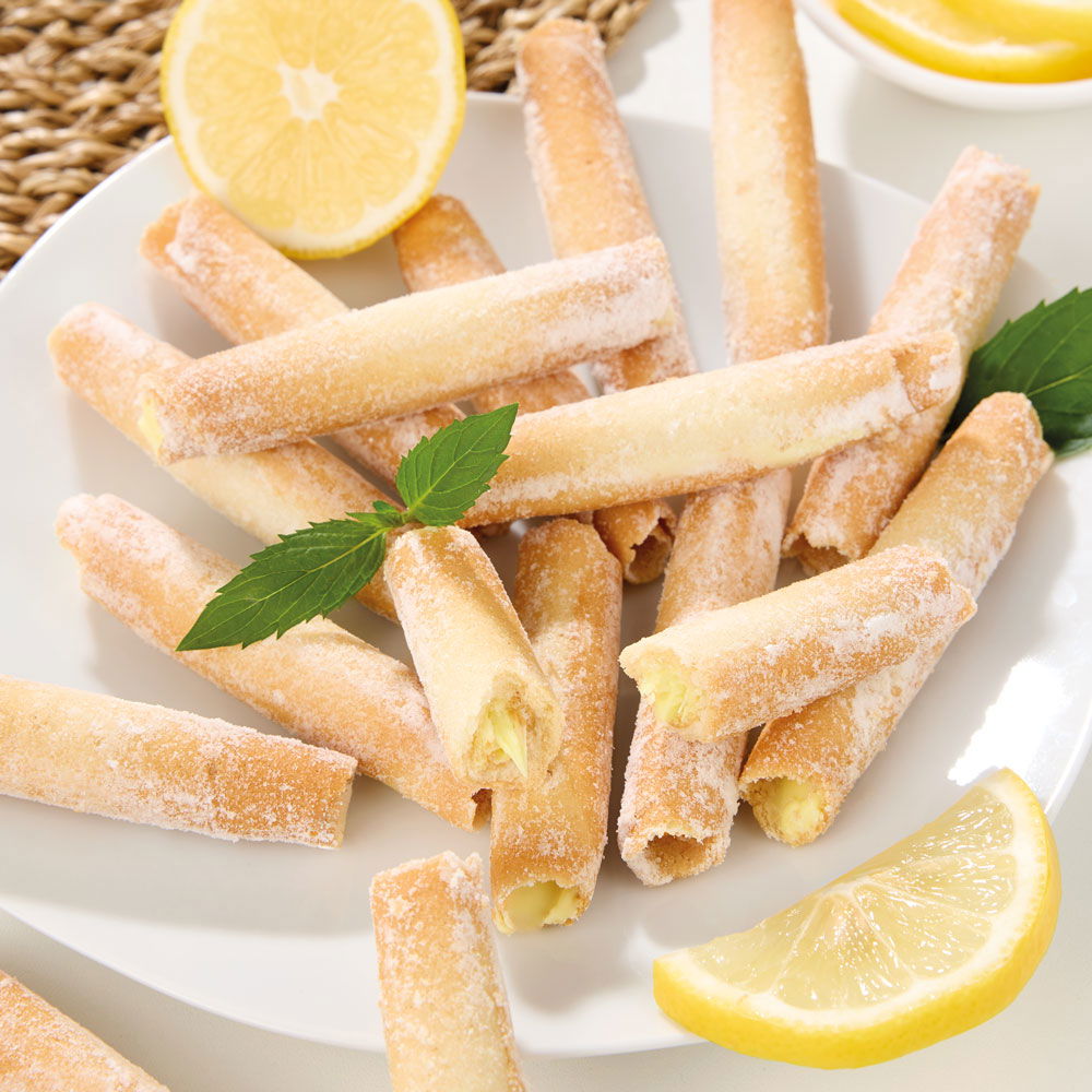 Italienische Gebäck-Röllchen mit Zitronencreme