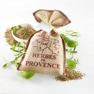 Kräuter der Provence im Jutesack