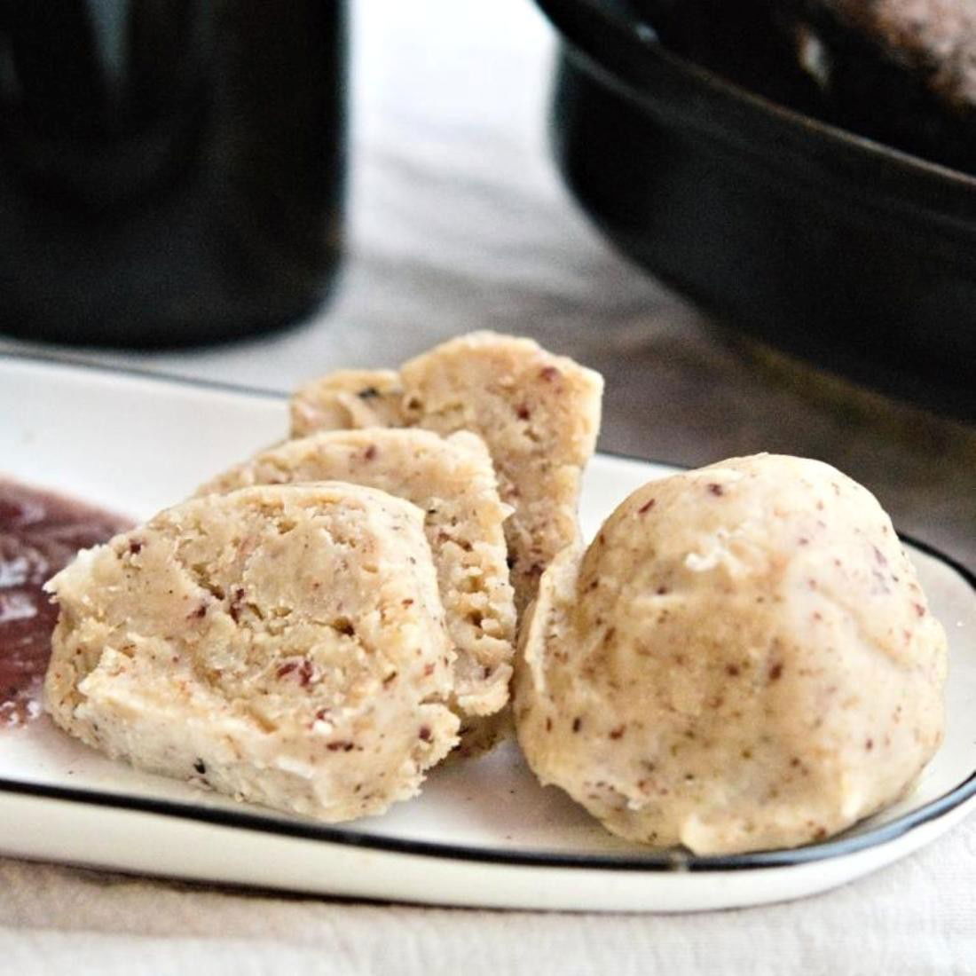 Goosies 4 Semmelknödel mit geräucherten Entenbruststückchen